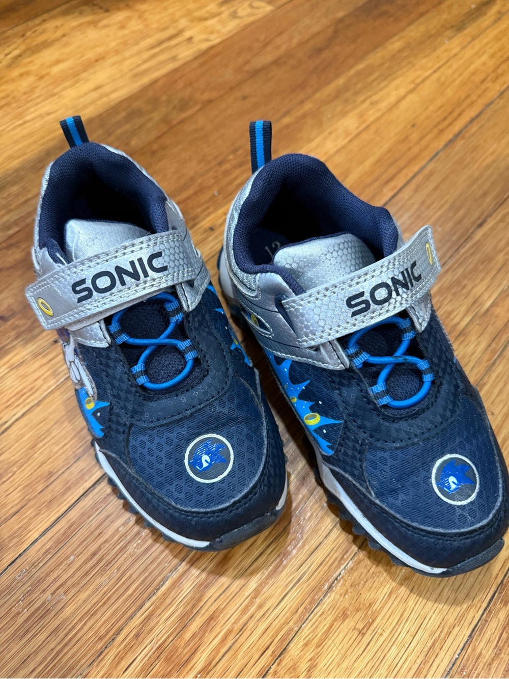 💙 Sonic Navy Blue Kids Velcro Sneakers with Silver Accents 💙